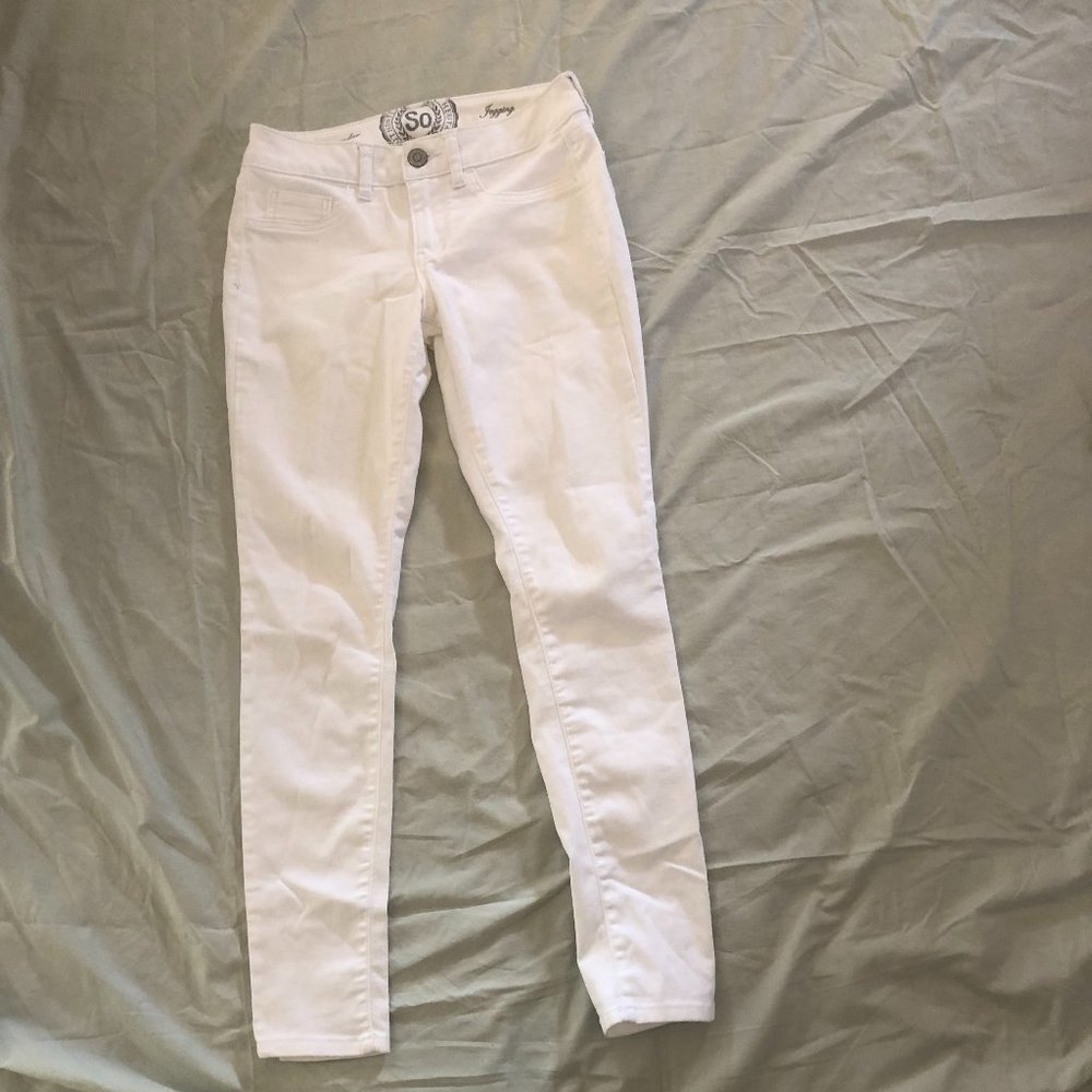 White SO Jeggings.